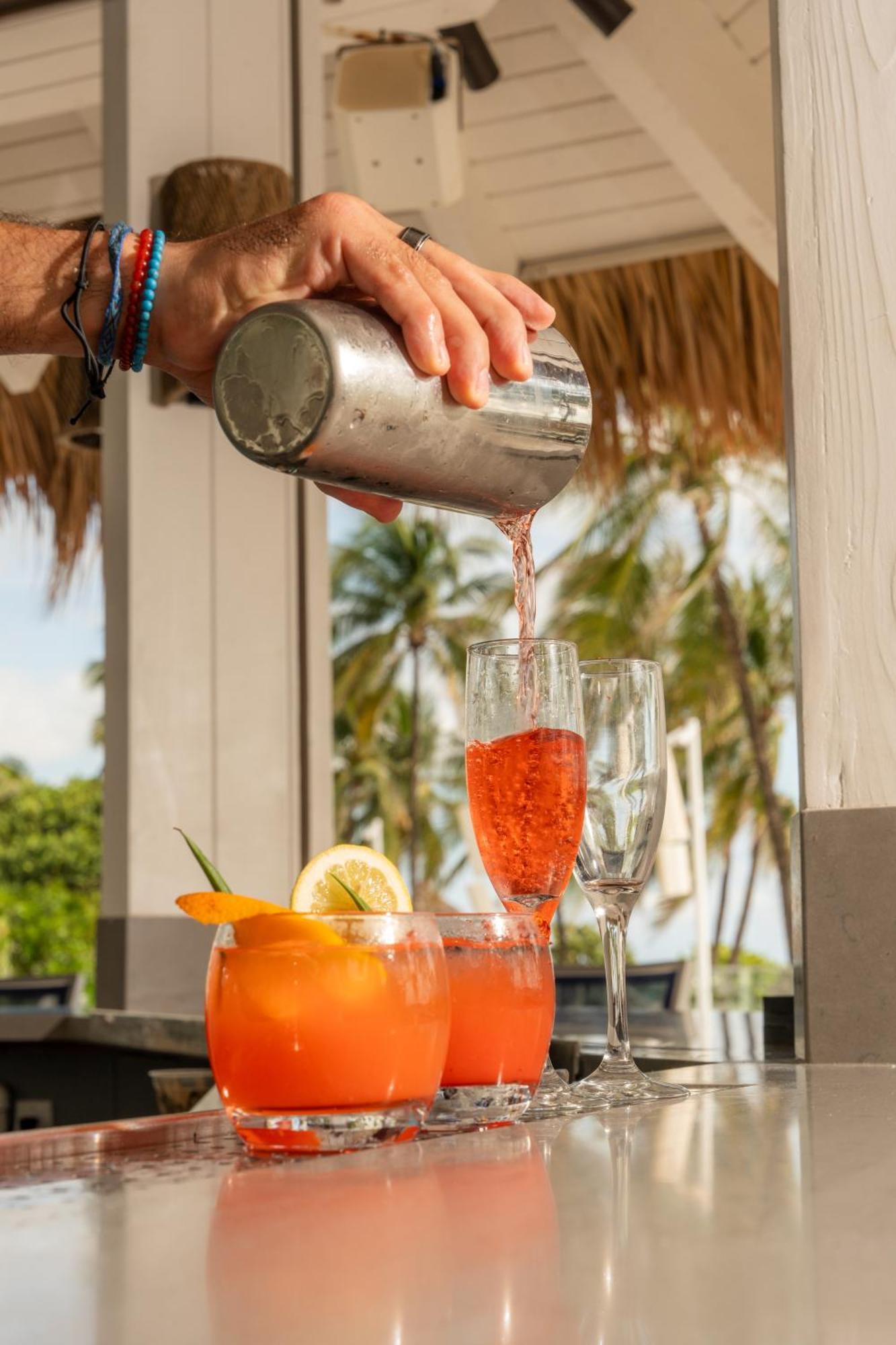 Newport Beachside Hotel & Resort Sunny Isles Beach Exterior foto